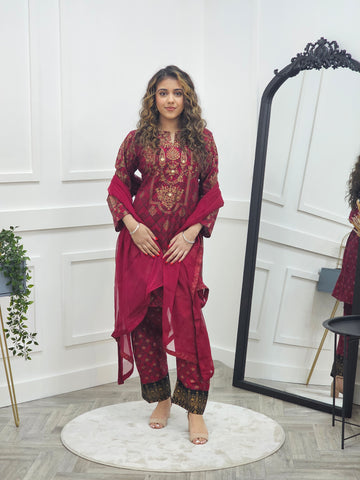 RIMMI MAROON