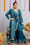 FARAH TEAL