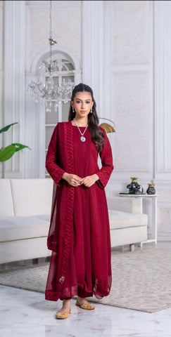 BAROQUE INSPIRED MAROON